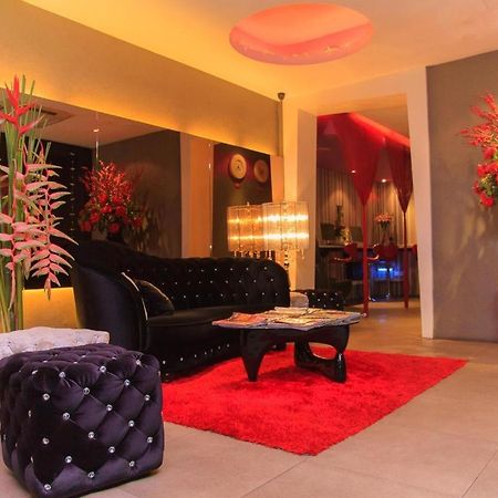 Bliss Boutique Hotel Джохор Бахру Екстериор снимка