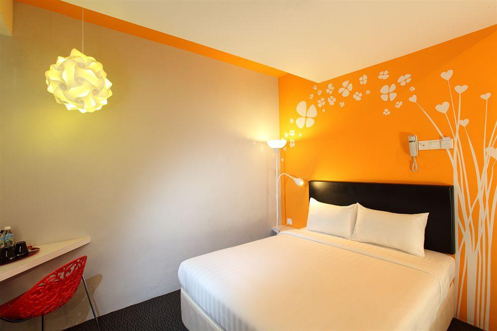 Bliss Boutique Hotel Джохор Бахру Екстериор снимка