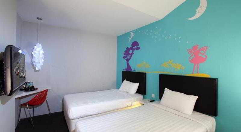 Bliss Boutique Hotel Джохор Бахру Екстериор снимка