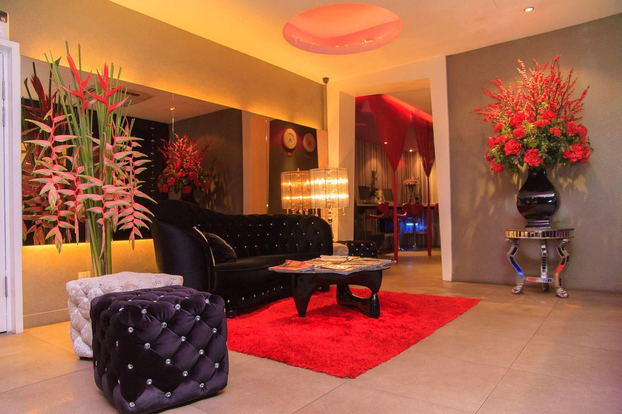 Bliss Boutique Hotel Джохор Бахру Екстериор снимка