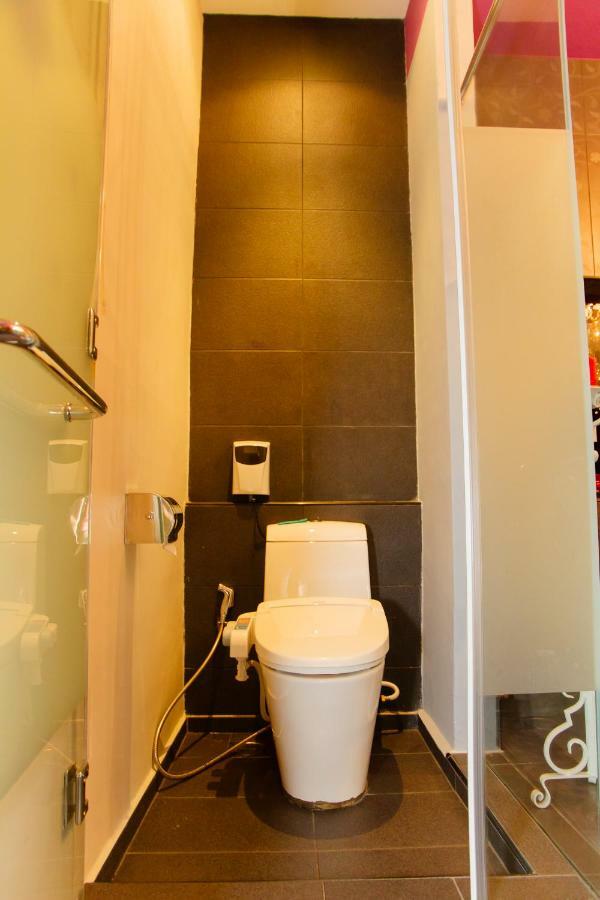 Bliss Boutique Hotel Джохор Бахру Екстериор снимка