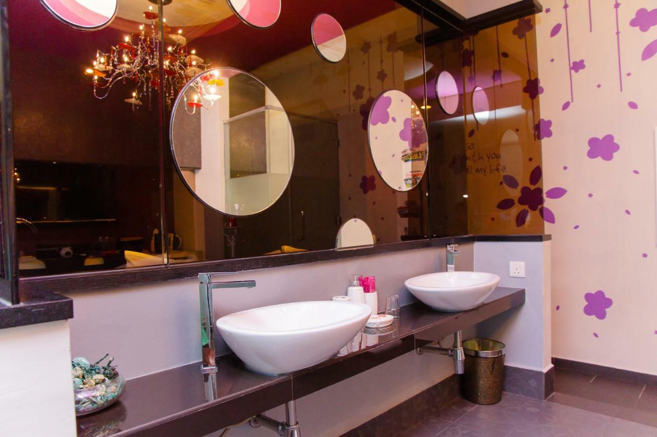 Bliss Boutique Hotel Джохор Бахру Екстериор снимка